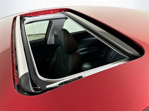 Used 2023 Hyundai Elantra Limited w/ Cargo Package image 14