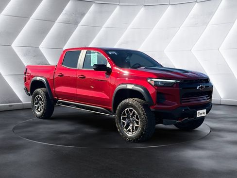 Certified 2025 Chevrolet Colorado ZR2 AWD/4WD image 7