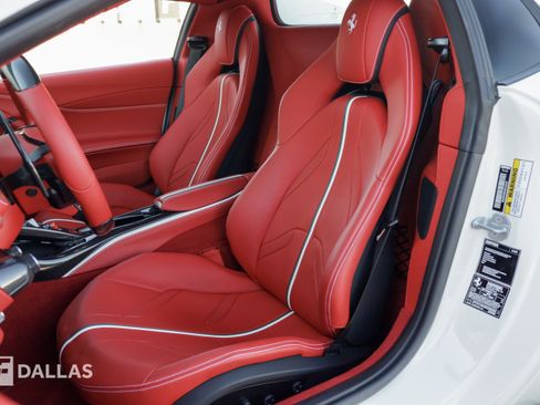 Used 2022 Ferrari 812 GTS RWD image 22