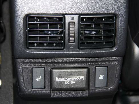Used 2018 Subaru Outback 2.5i Limited AWD/4WD image 35