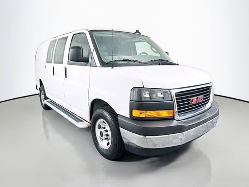 Used 2024 GMC Savana 2500 Work Van w/ Driver Convenience Package image 3