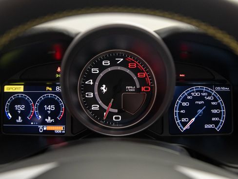 Used 2023 Ferrari Portofino M RWD image 34