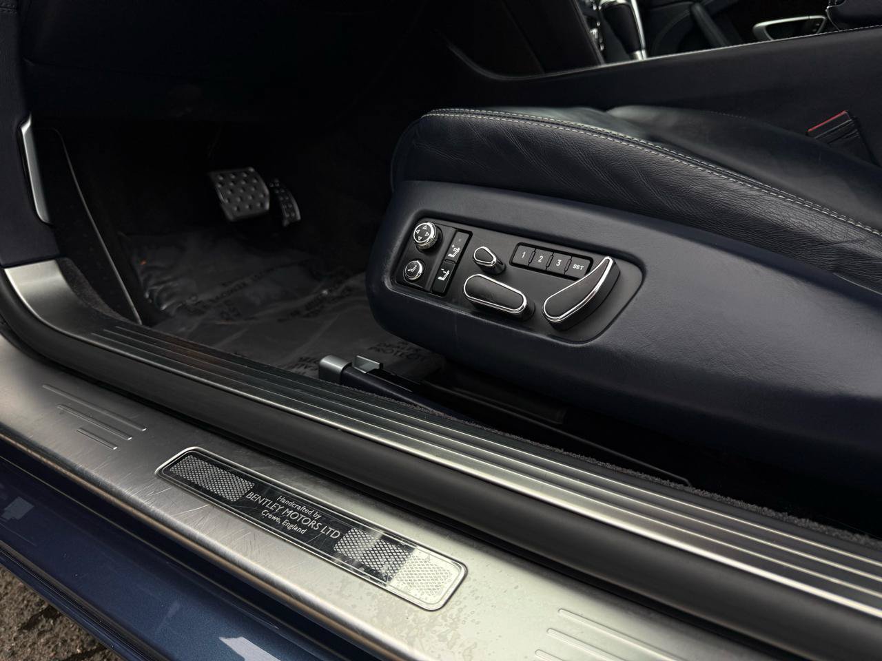Used 2012 Bentley Continental GT AWD/4WD image 34