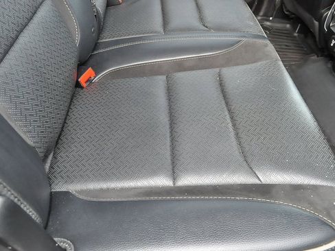 Used 2021 RAM 1500 Laramie w/ Sport Appearance Package image 25