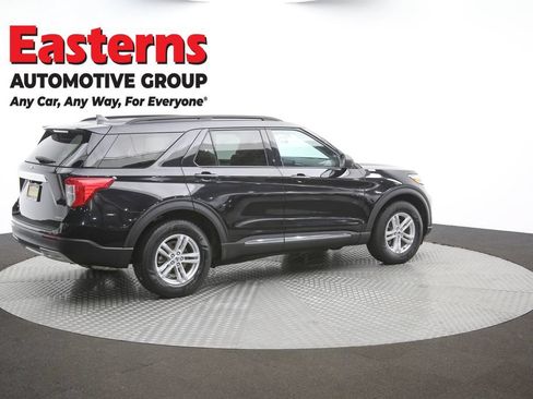 Used 2021 Ford Explorer XLT w/ Equipment Group 202A AWD/4WD image 42