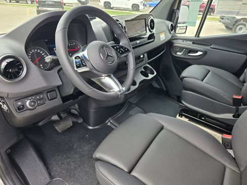 New 2026 Mercedes-Benz Sprinter 2500 image 16