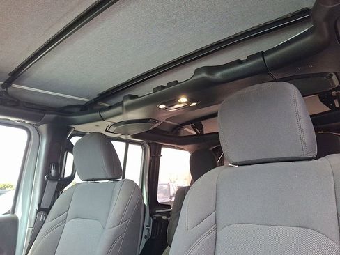 Certified 2023 Jeep Wrangler Unlimited w/ Cold Weather Group image 14