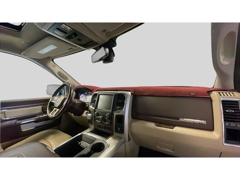 Used 2017 RAM 1500 Laramie w/ Convenience Group AWD/4WD image 18