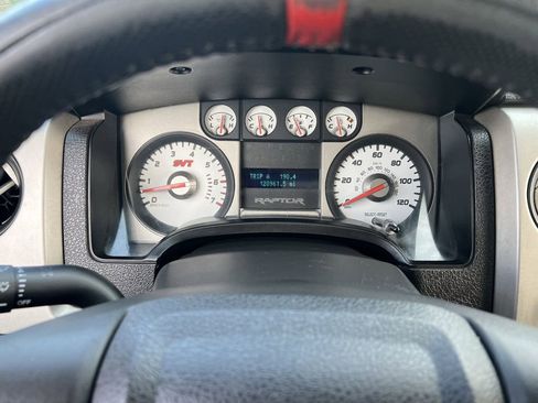 Used 2010 Ford F150 Raptor image 28