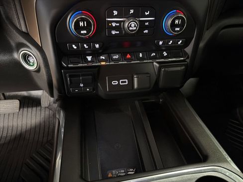 Used 2022 Chevrolet Silverado 3500 High Country w/ Z71 Off-Road Package image 22