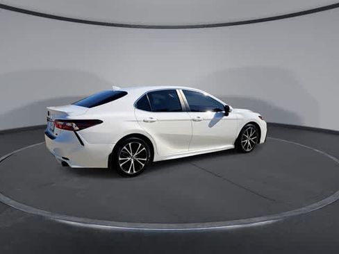 Used 2023 Toyota Camry SE FWD image 8