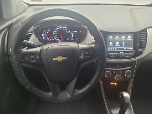 Used 2019 Chevrolet Trax LT AWD/4WD image 22