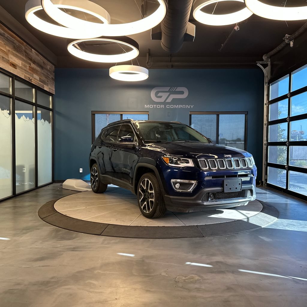 Used 2021 Jeep Compass Limited w/ Sun and Sound Group AWD/4WD image 1
