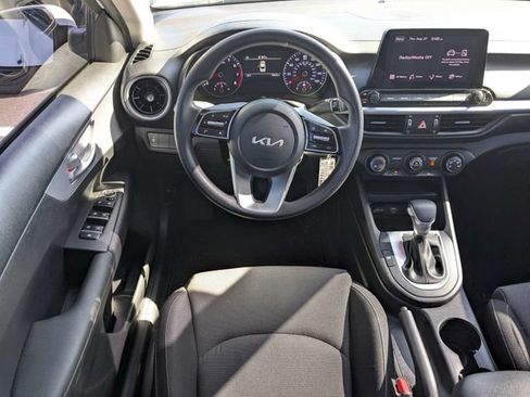 Used 2024 Kia Forte LXS FWD image 17