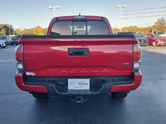 Used 2016 Toyota Tacoma Limited w/ Towing Package RWD image 4