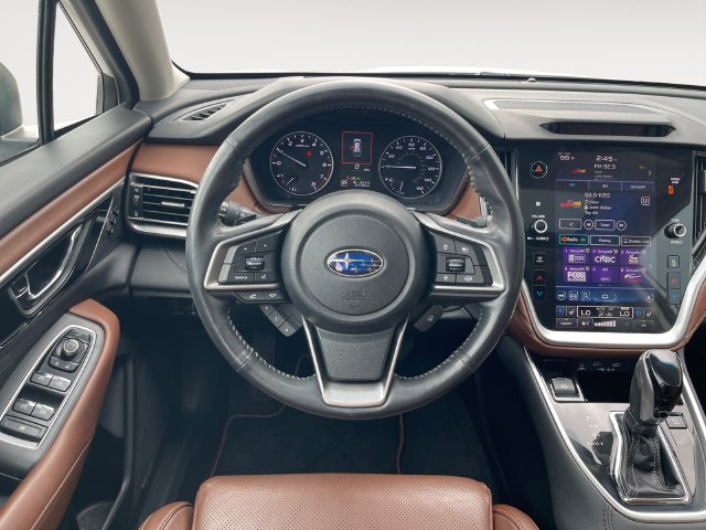 Used 2020 Subaru Outback Touring AWD/4WD image 12