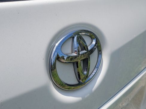 Used 2015 Toyota Sienna LE FWD image 7