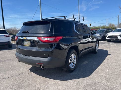 Used 2018 Chevrolet Traverse LT image 3