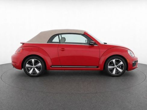 Used 2013 Volkswagen Beetle Turbo FWD image 2