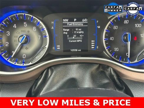 Used 2024 Chrysler Voyager LX image 21