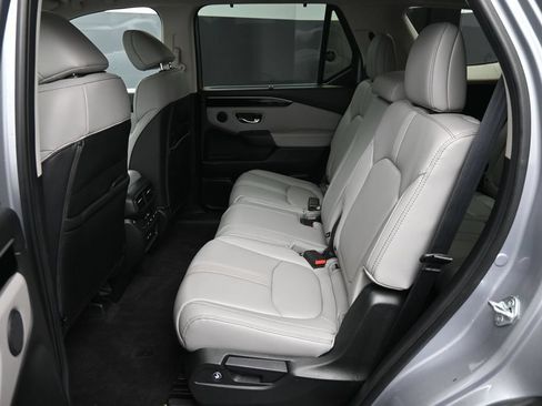 Certified 2023 Honda Pilot Touring image 26