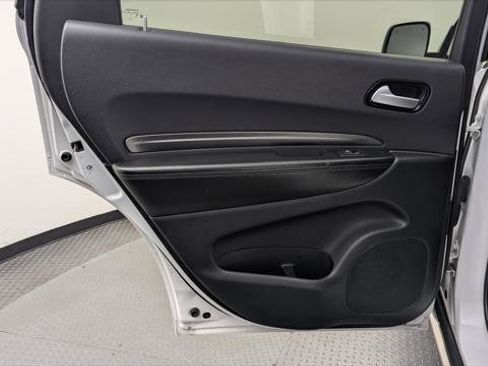 Used 2024 Dodge Durango SXT image 16