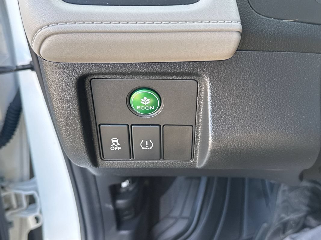 Used 2017 Honda HR-V EX image 29