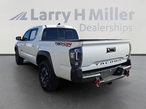 Used 2023 Toyota Tacoma TRD Off-Road image 3