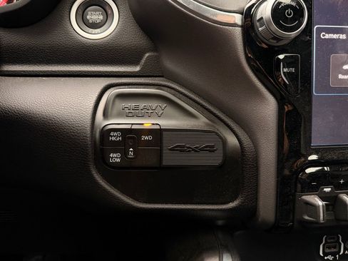Used 2022 RAM 2500 Laramie AWD/4WD image 39