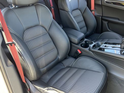 New 2026 Porsche Macan Turbo image 15