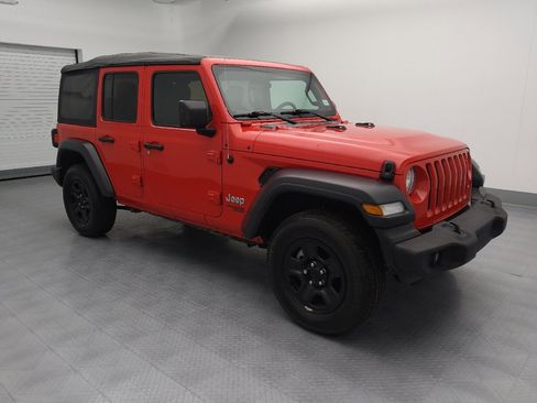 Used 2018 Jeep Wrangler Unlimited Sport image 11