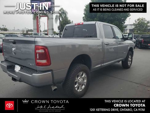 Used 2024 RAM 2500 Laramie AWD/4WD image 2