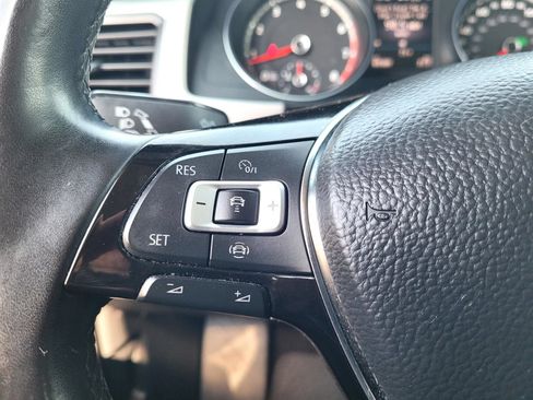 Used 2019 Volkswagen Atlas SE FWD image 32