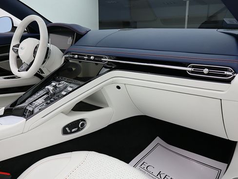 Used 2026 Aston Martin DB12 Convertible RWD image 50