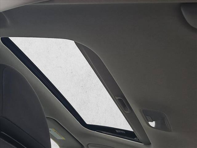 Used 2025 Hyundai Elantra SEL FWD image 19