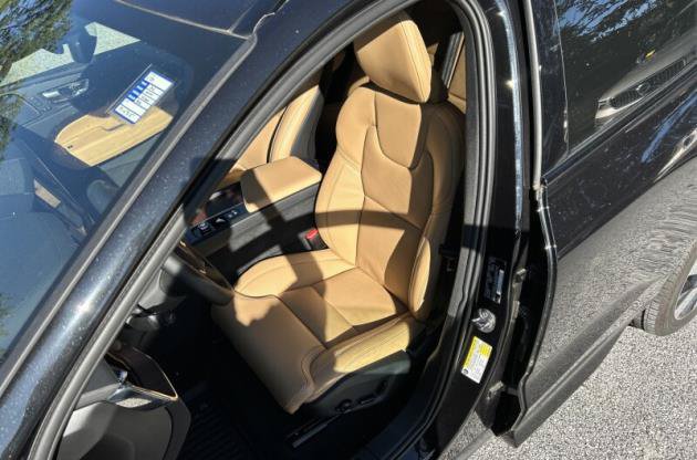 Used 2024 Volvo XC60 T8 Ultimate w/ Protection Package Premier AWD/4WD image 7