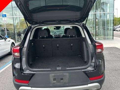 Used 2023 Chevrolet TrailBlazer LT w/ Convenience Package AWD/4WD image 6
