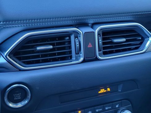 Used 2025 MAZDA CX-5 AWD 2.5 S w/ Preferred Package image 13