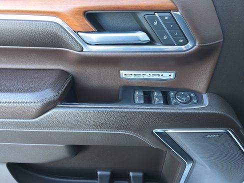 Used 2022 GMC Sierra 1500 Denali image 10