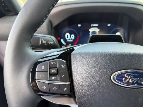 New 2026 Ford Explorer Platinum image 24