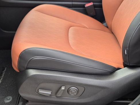 New 2026 Kia Carnival SX FWD image 17
