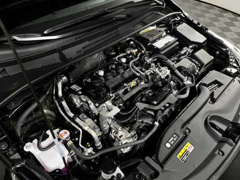 Used 2026 Toyota Corolla SE FWD image 10