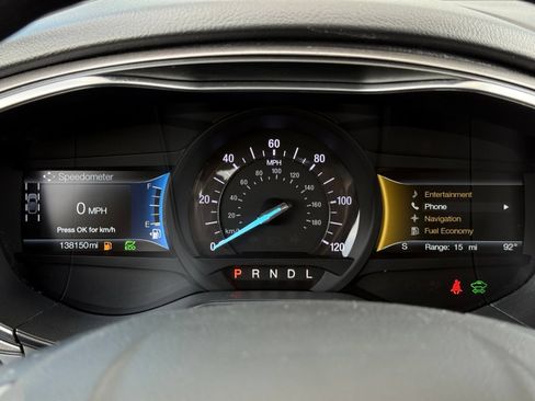 Used 2019 Ford Fusion SE FWD image 26