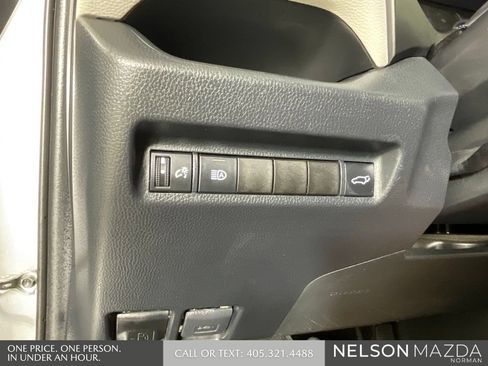 Used 2020 Toyota RAV4 XLE Premium FWD image 42