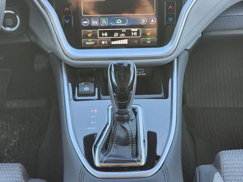 Certified 2025 Subaru Outback Premium image 18