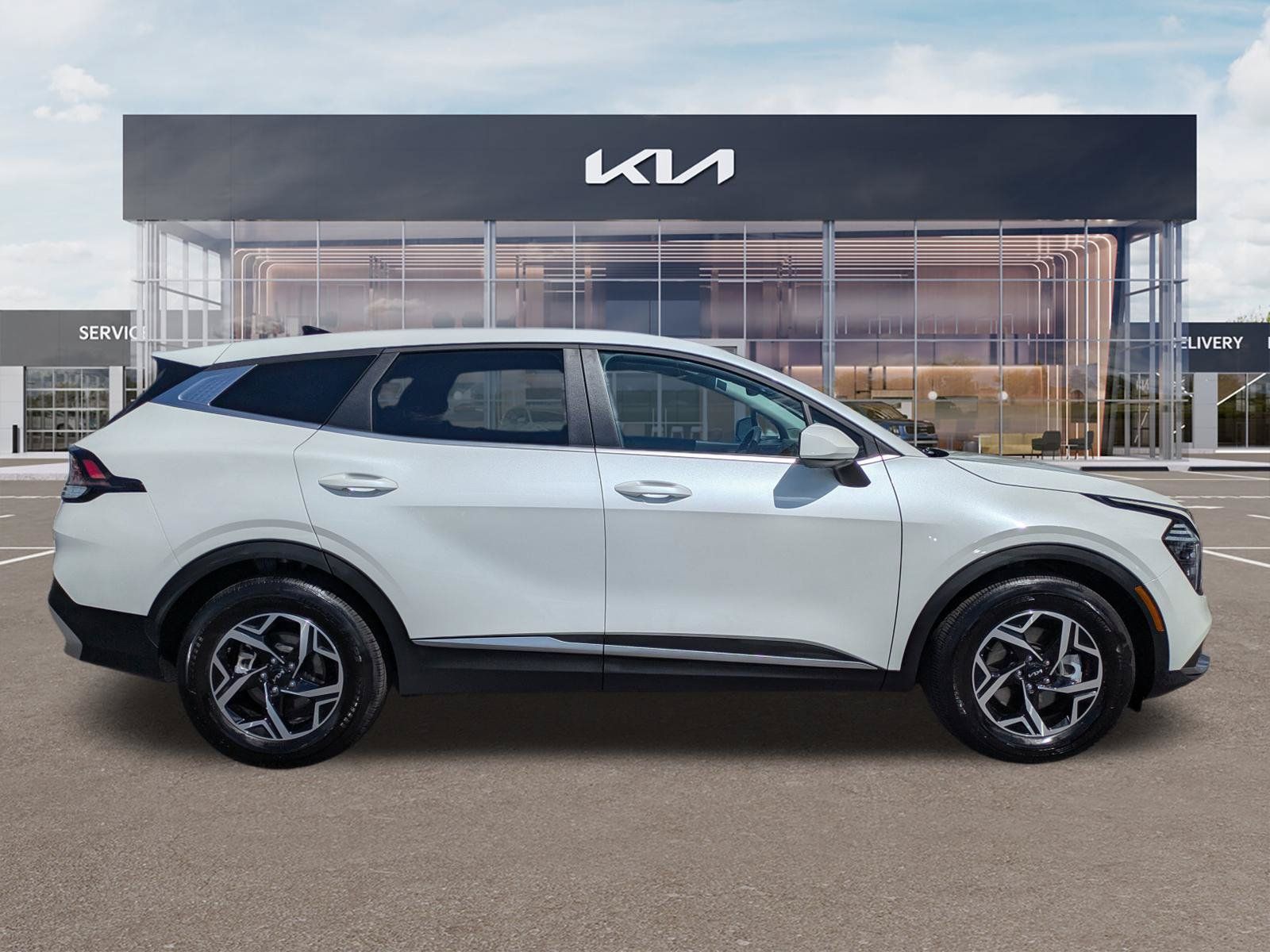 Certified 2024 Kia Sportage LX FWD image 3