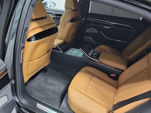 Used 2022 Audi S8 image 30
