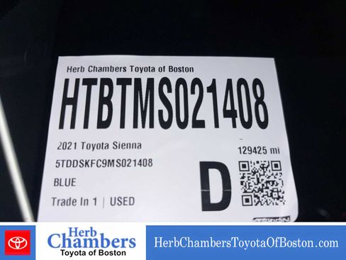 Used 2021 Toyota Sienna XSE w/ XSE Plus Package AWD/4WD image 15