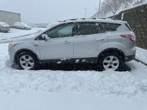 Used 2014 Ford Escape SE w/ Equipment Group 201A image 7