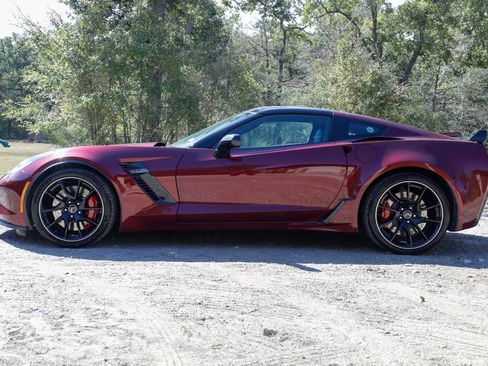 Used 2016 Chevrolet Corvette Z06 w/ 3LZ Preferred Equipment Group image 3